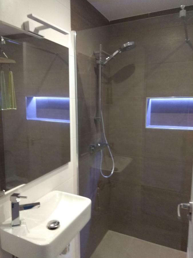 Apartamento A 150 Metros Del Mar, Parking Y Wifi Salobrena Exterior photo